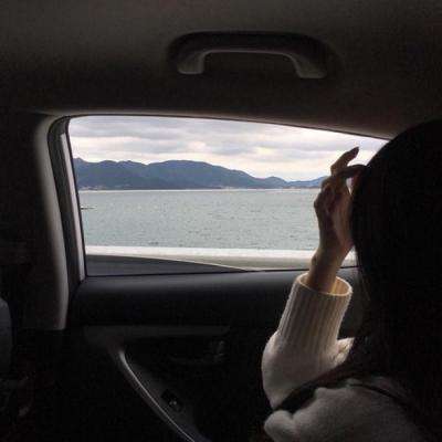 副市长暗访便民中心 工作人员戴耳机听歌当天被辞